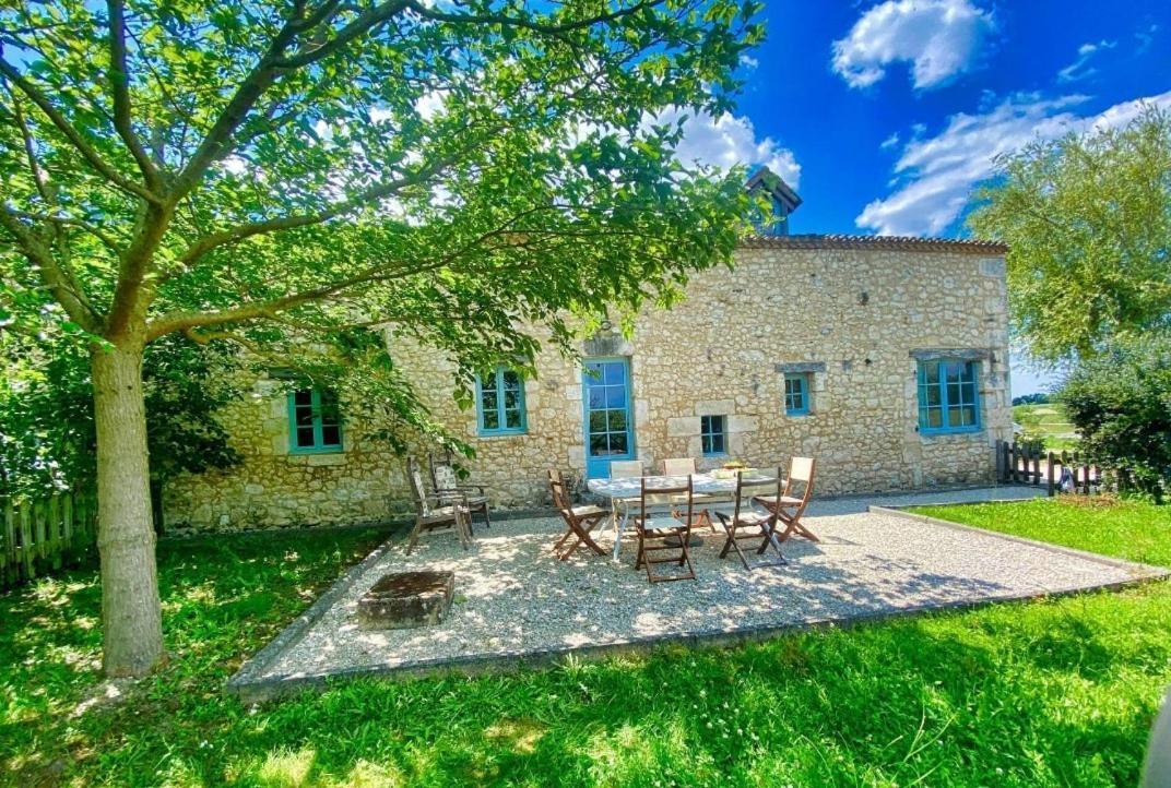 Gite "La Grange Aux Oiseaux" Domaine De Fonpeyroune Conne-de-Labarde Exterior foto